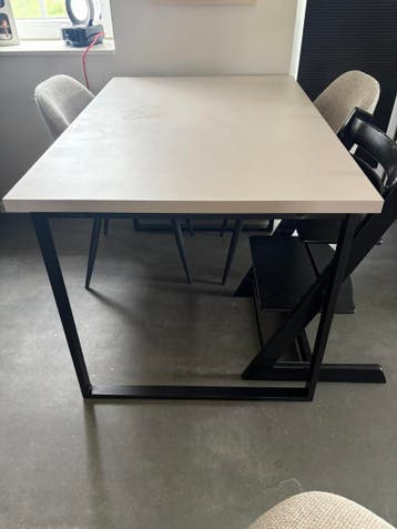 Gratis eettafel 120x80