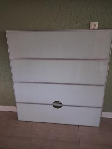 IKEA Glazen Achterwand voor TV - Strak Design