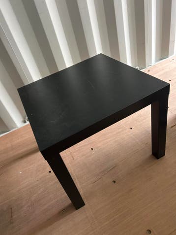 IKEA bijzettafel - zwart, vierkant en compact
