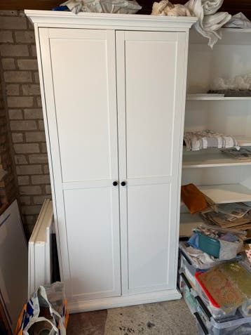 GRATIS!! Kledingkast wit