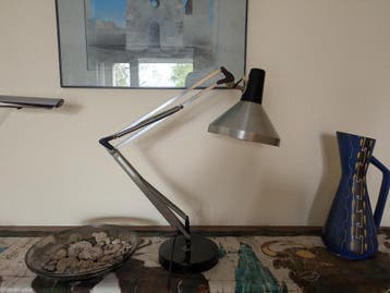 Hala  T9 bureau lamp gratis