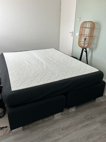 Boxspring 160x200 antraciet, losse matrassen
