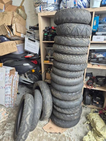 Partij gebruikte scooterbanden - Gratis af te halen!