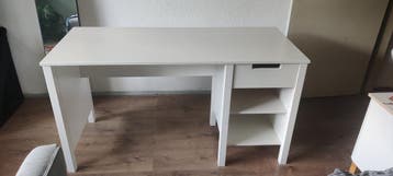 GRATIS Bureau wit met lade en vakken