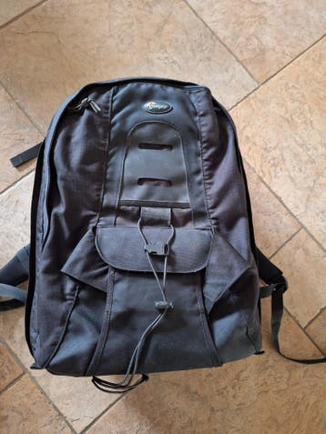 Lowepro Compu Trekker Plus AW cameratas gratis