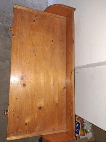 Gratis af te halen: houten bureau