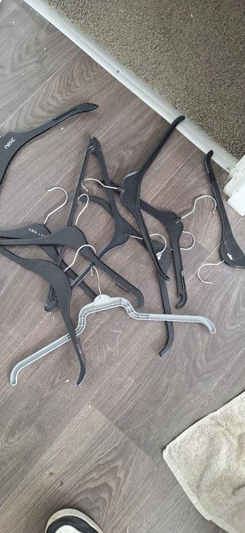 zak met kledinghangers, gratis