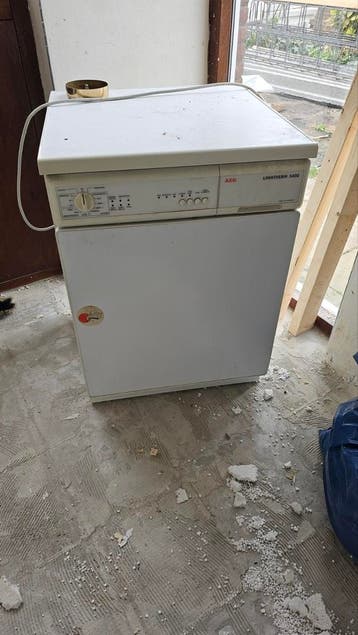 Gratis droger. Werkt niet. Ophalen in Woerden staatsliedenkw