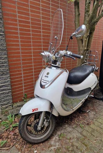 Opknapper Sym Cello snorscooter