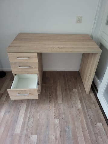 Bureau 110x60x75 hoog