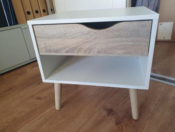 Bedside table / nachtkastje
