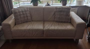 Beige bank, gratis op te halen