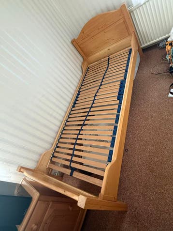 Grenen bed 90x220 gratis