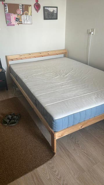 Free bad frame & matress