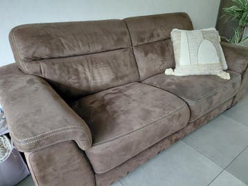 Twee nette bankstellen (gratis)