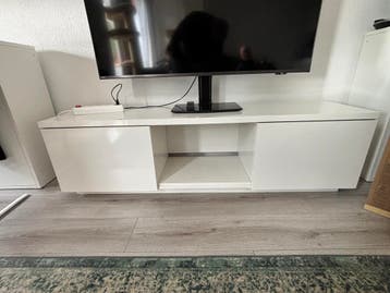 [Gratis] Witte IKEA Besta tv-kast