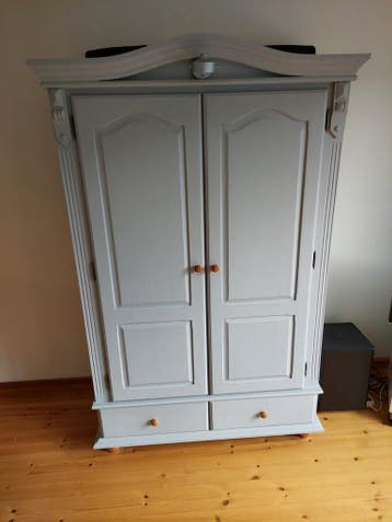 2 kasten gratis af te halen in Velserbroek