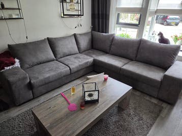 Grijze hoekbank gratis af te halen