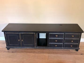 Gratis tv meubel met 6 laatjes en legplank