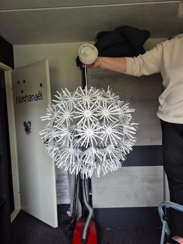 Ikea hanglamp wit gratis