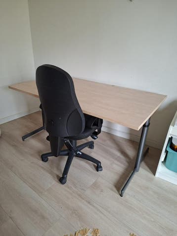Bureau en bureaustoel