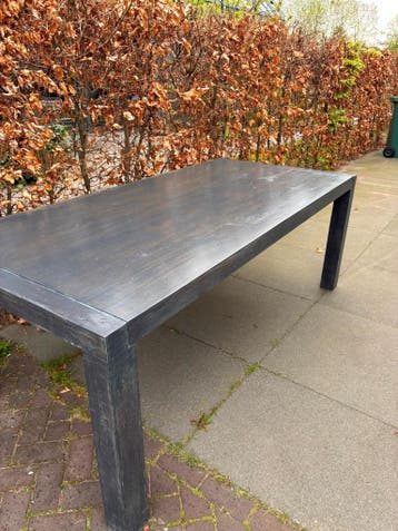 Tafel met blad van hardhout