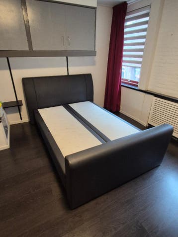 Boxspring 140x200 (gratis af te halen)