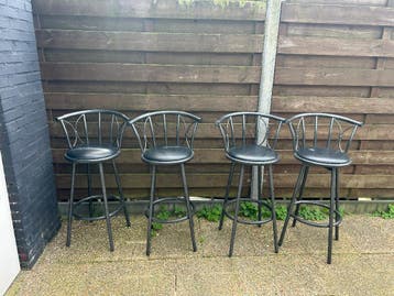 Gratis op te halen: Barkrukken 4x