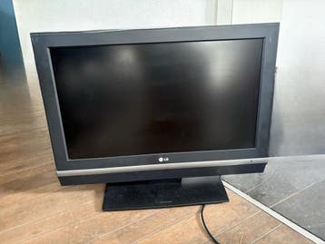 LG TV 32 inch met afstandsbediening