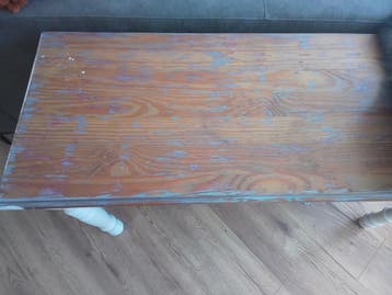 Vintage houten salontafel met unieke patina