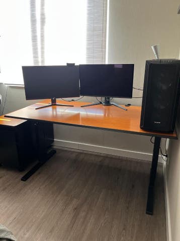 Bureau (Emmein)  GRATIS