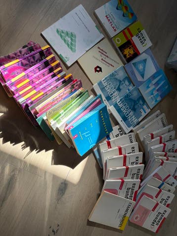 19 examenbundels wiskunde + statistiek