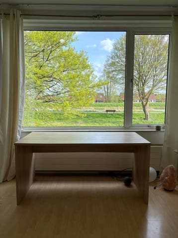 Gratis bureau - functioneel en ruim