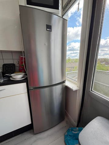 Koelkast met vriezer Zanussi