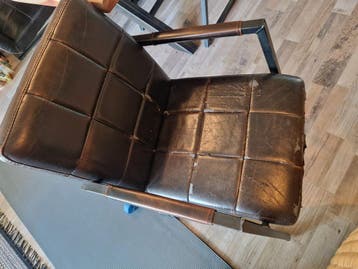 4 industriële stoelen gratis