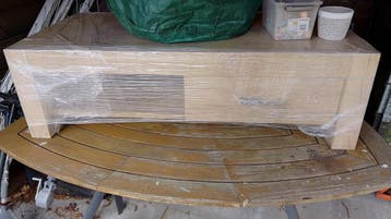 Gratis af te halen: stevige koffietafel met lade