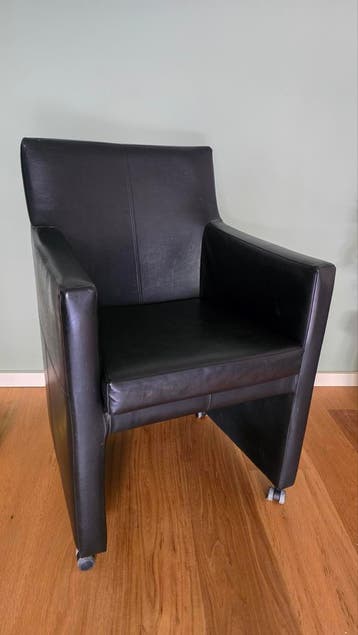 Eetkamerstoelen kunstleer op wieltjes