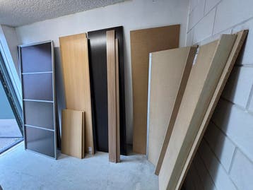 Gratis: kastonderdelen Zenit schuifdeurkast