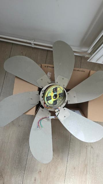 Plafondventilator met verlichting, grijs