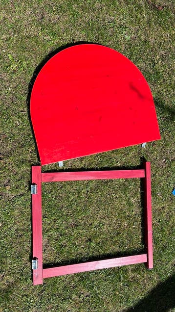 Ikea ivar tafeltje voor aan stellingkaat