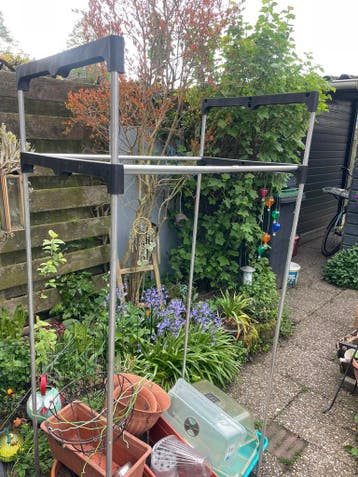 Kledingrek/kledingkast gratis ophalen