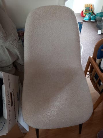 GRATIS 4 eetkamerstoelen