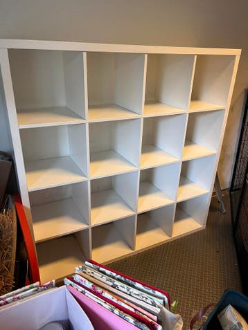 Gratis af te halen - IKEA Kallax kast 16 vaks + inzetbakken