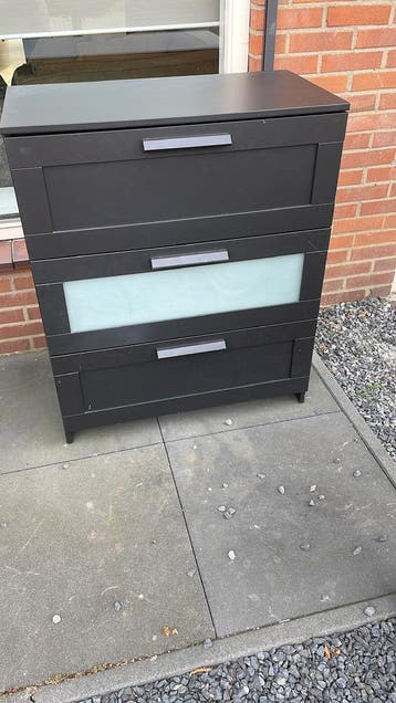 Ikea kast gratis afhalen.