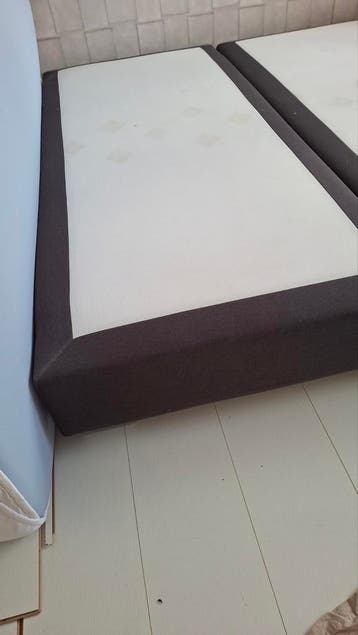 Boxspring - nog goed, gratis af te halen