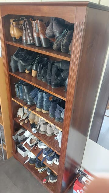 Houten schoenenrek met 5 planken