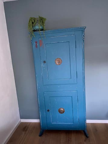 Antiek grenen broodkastje