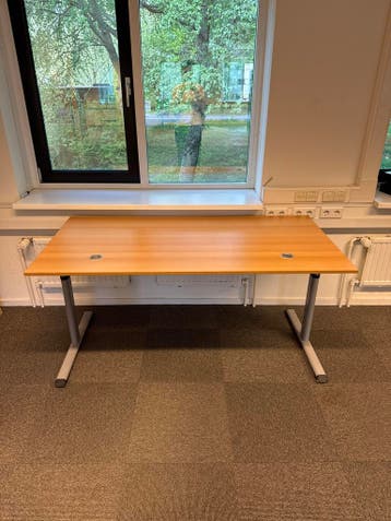 Verstelbaar bureau