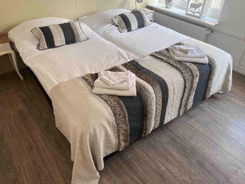 GRATIS: 6x éénpersoons bedden (90x200) – ophalen eind april!