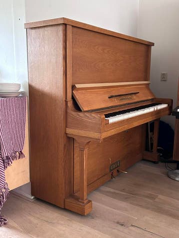 Concertpiano concert piano Lauberger & Gloss